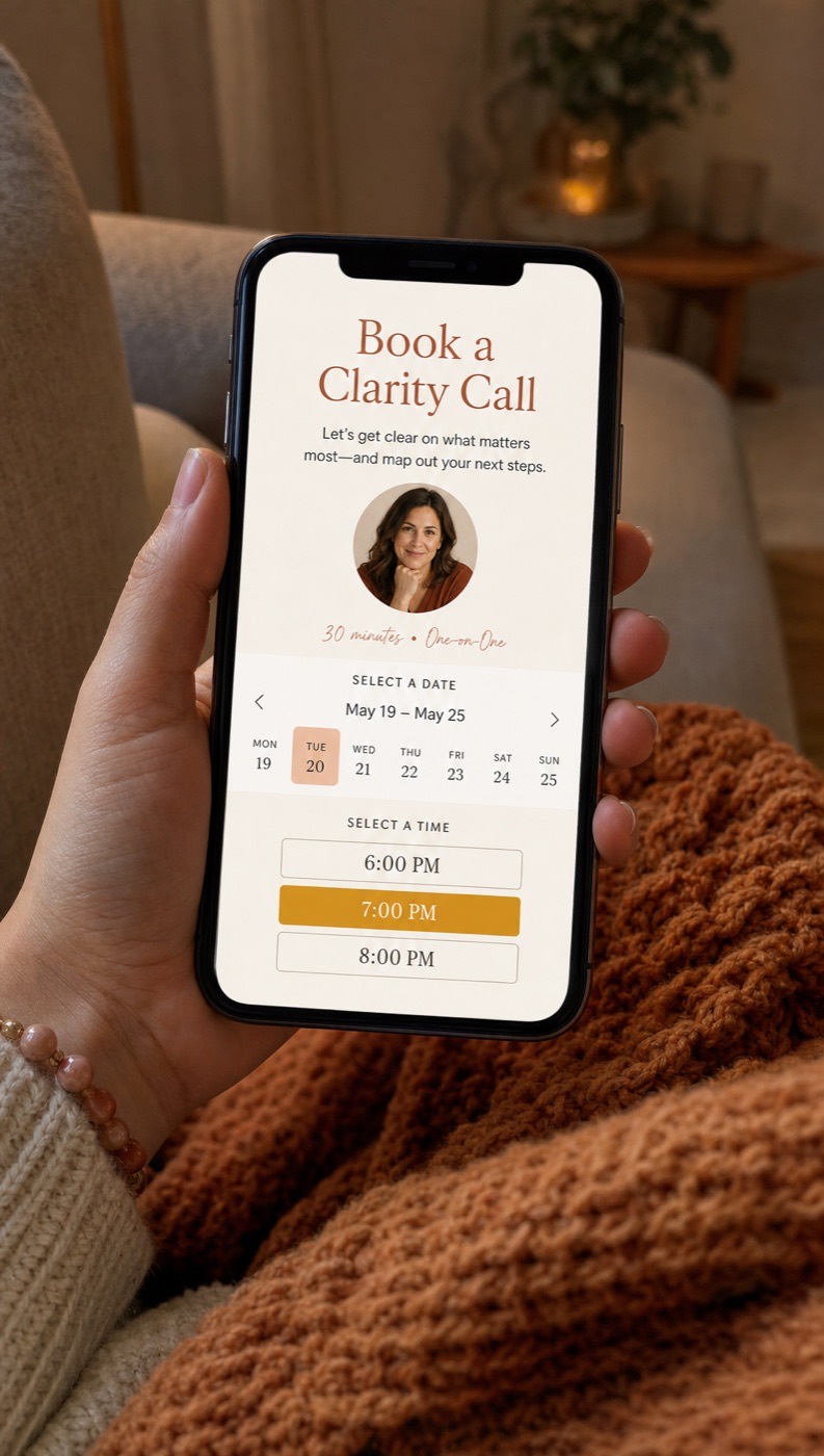 A booking page with 7:00 PM selected